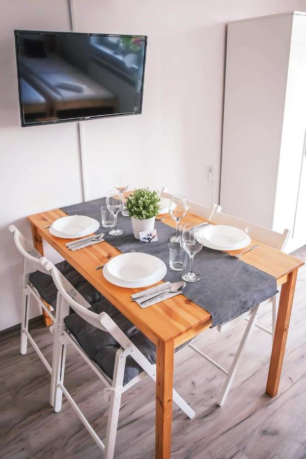 Pokoje I Apartamenty Na Szkolnej Zator Exterior photo